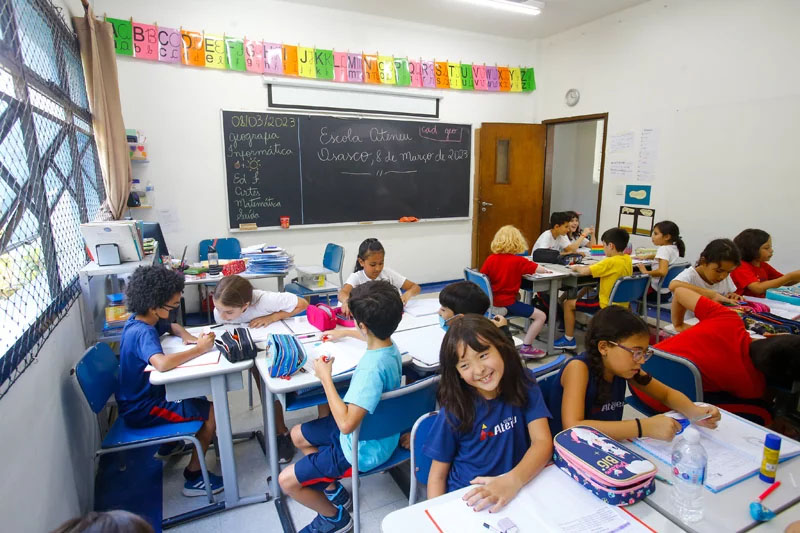 Alunos da Escola Ateneu Rá-Tim-Bum