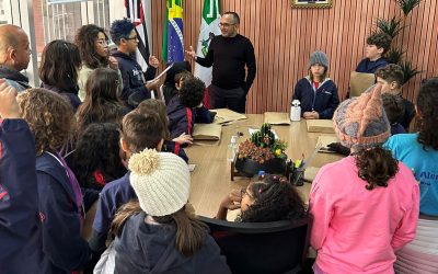 Alunos participam de Pesquisa de Ampliação na Câmara de Vereadores